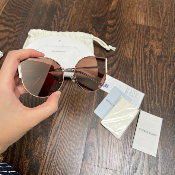 Chameleon 02(BR) | Gentle Monster - Picture 3 of 10